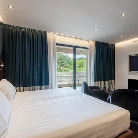 Eurostars La Hotel 5*
