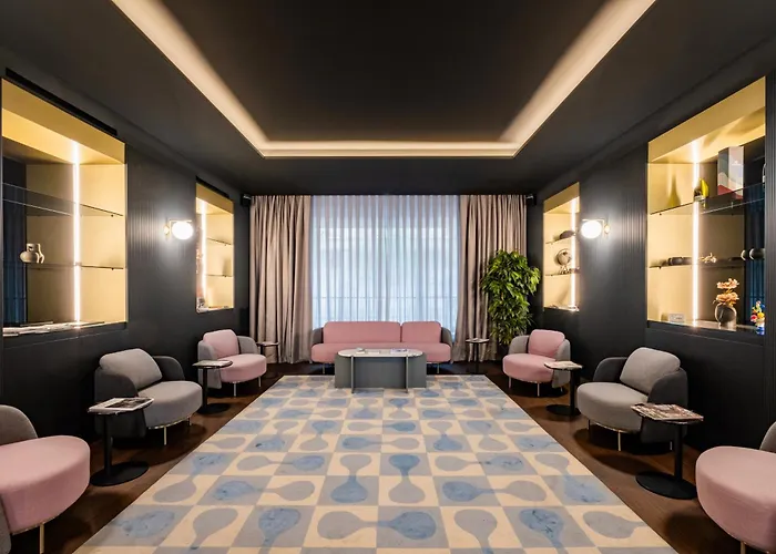 Eurostars La Hotel 5*